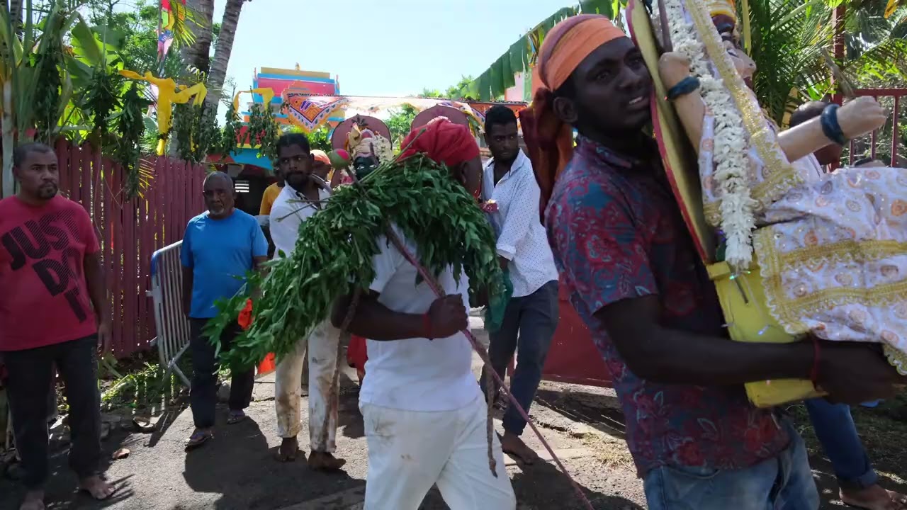 marche sur le feu Catan St Pierre 2023