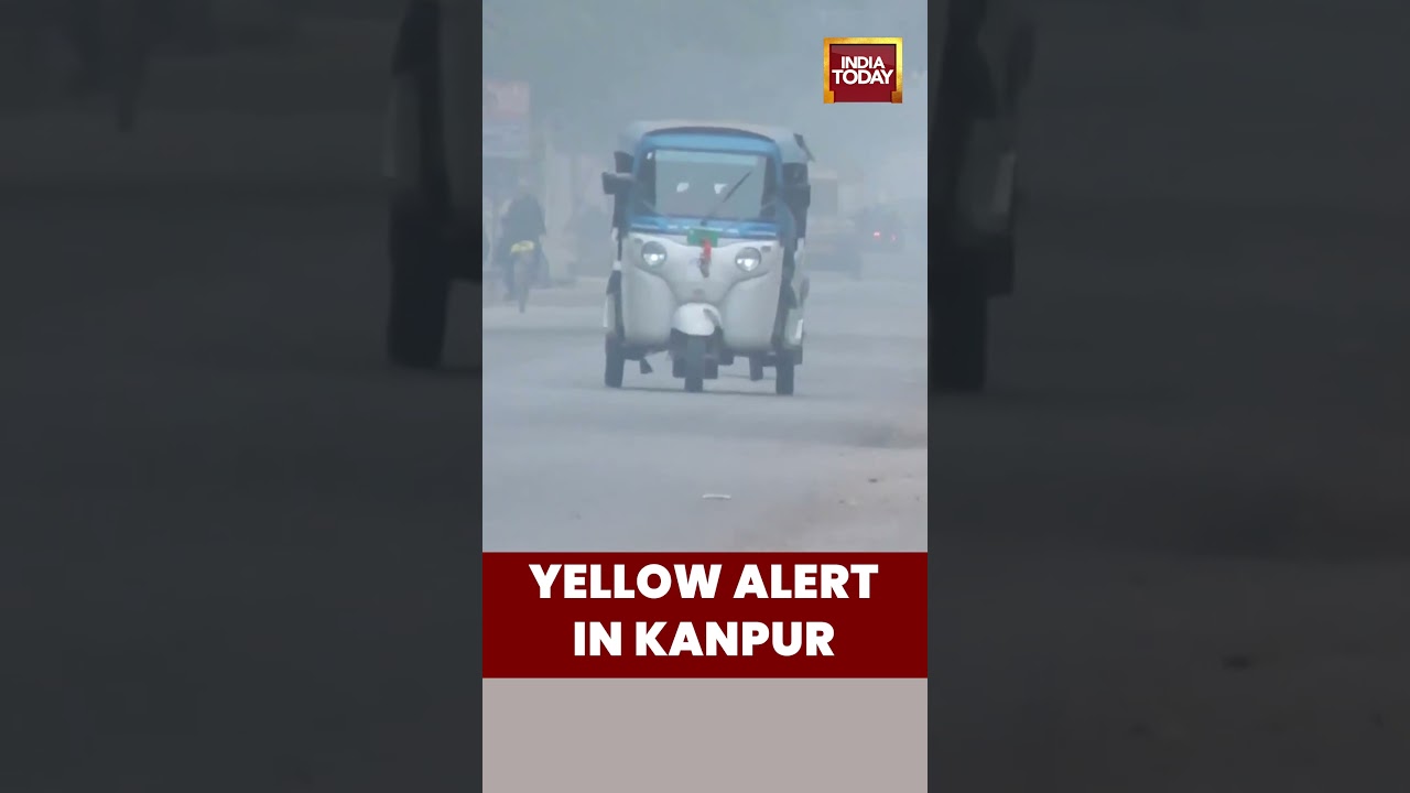 Dense Fog Covers Kanpur, #imd Issues Yellow Alert