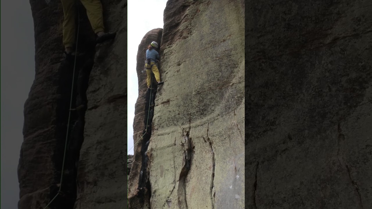 Overhanging Crack, Bowden Doors (E2 5c ***)