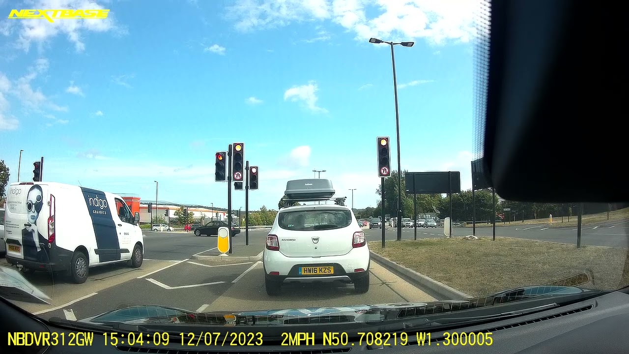 Driving Test Tips - Forest Road towards Towngate using the St.Marys junction.