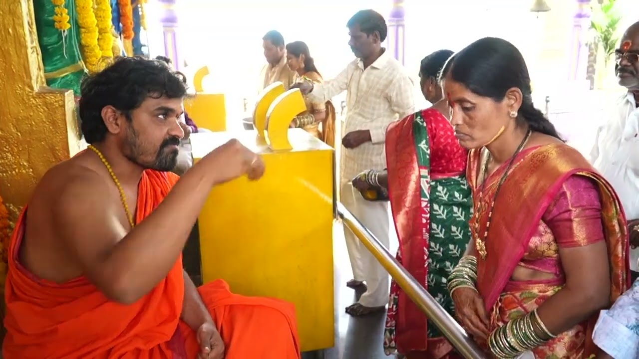 VADIGAPALLI KRISHNA GOUD PATANCHERU YELAMMA TEMPLE BONALU