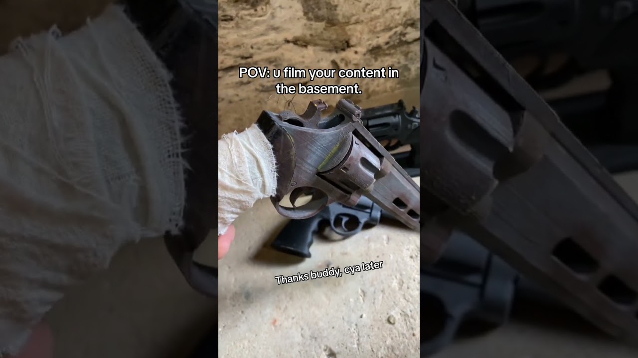 Even the spiders want to get on our kelloggs revolver. #fakeguns ⚠️ #toygun ⚠️ #fallout  #fallout4