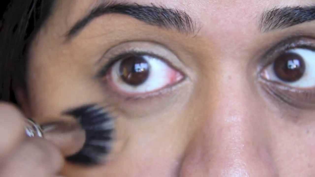 Dark Under Eye Circles - Concealing with MAC Pro Longwear