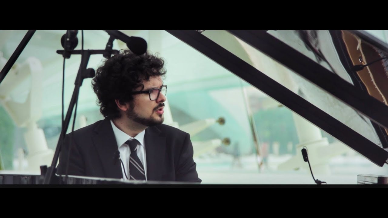 Rachmaninov: Prelude in C-sharp minor op.3 no.2 - Rubén Talón, piano.