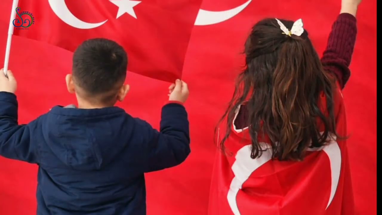 Sudurağı Karaman Bey İlkokulu Bayrak Sevgisini Gösterdi 