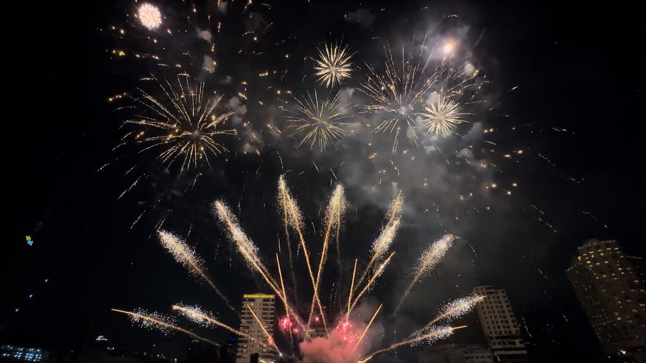 Fireworks Pyromusical : Where the wind blows - Uta (Ado) One Piece Film: Red | Mandarin Oriental. 