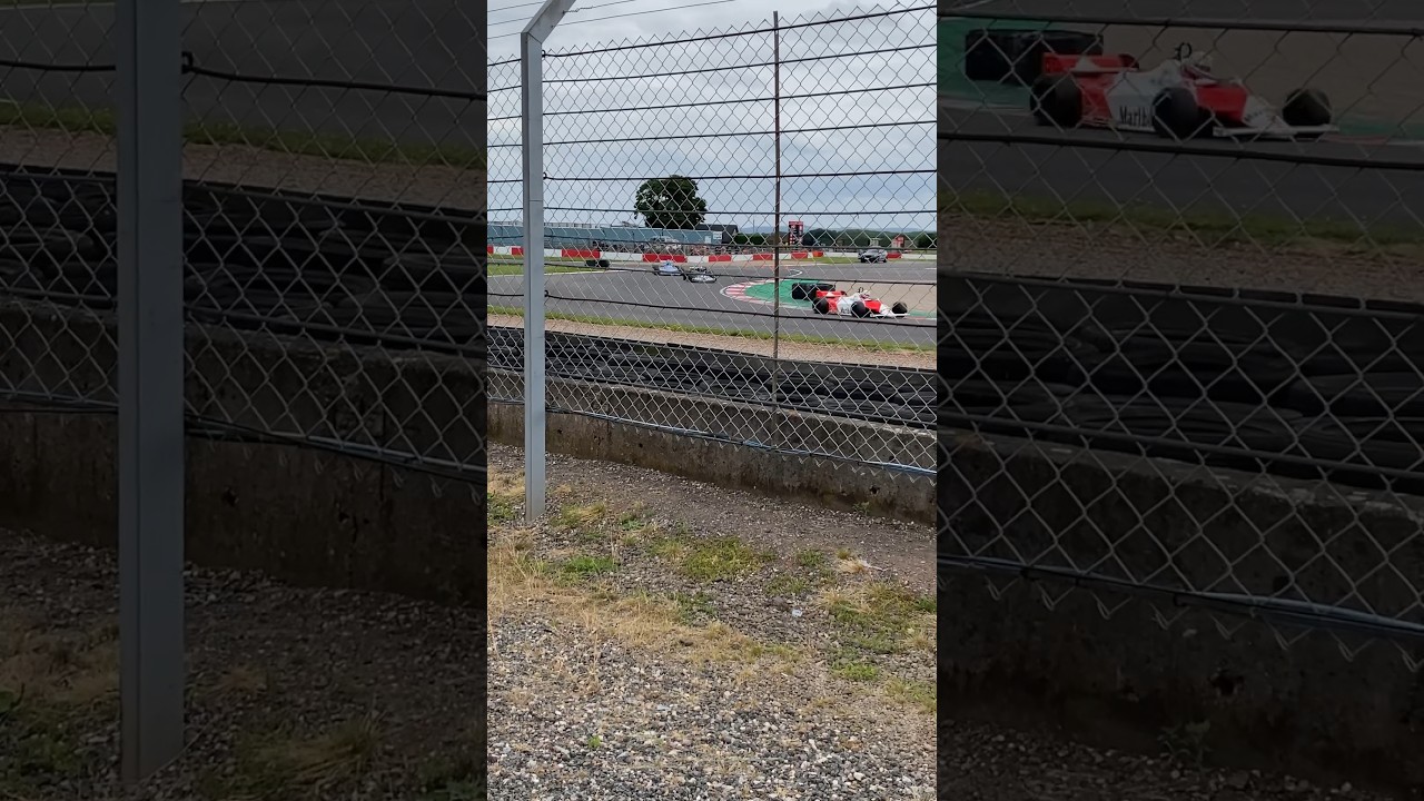 MASTERS FORMULA ONE CAR DIVES INTO ROBERTS CHICANE AND MOVES TO P2 #motorsport #f1 #formula1 #shorts