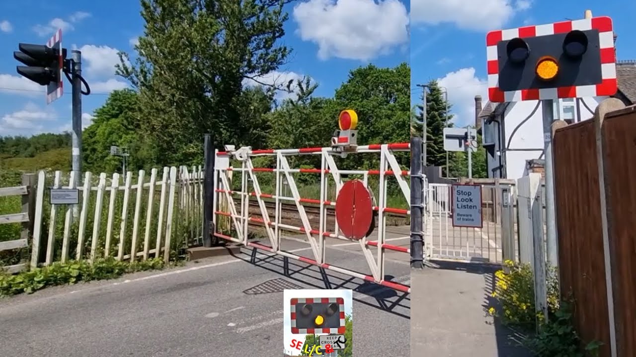 (Manual Gates, Lights, and Alarms) Hilton level Crossing, Derbyshire
