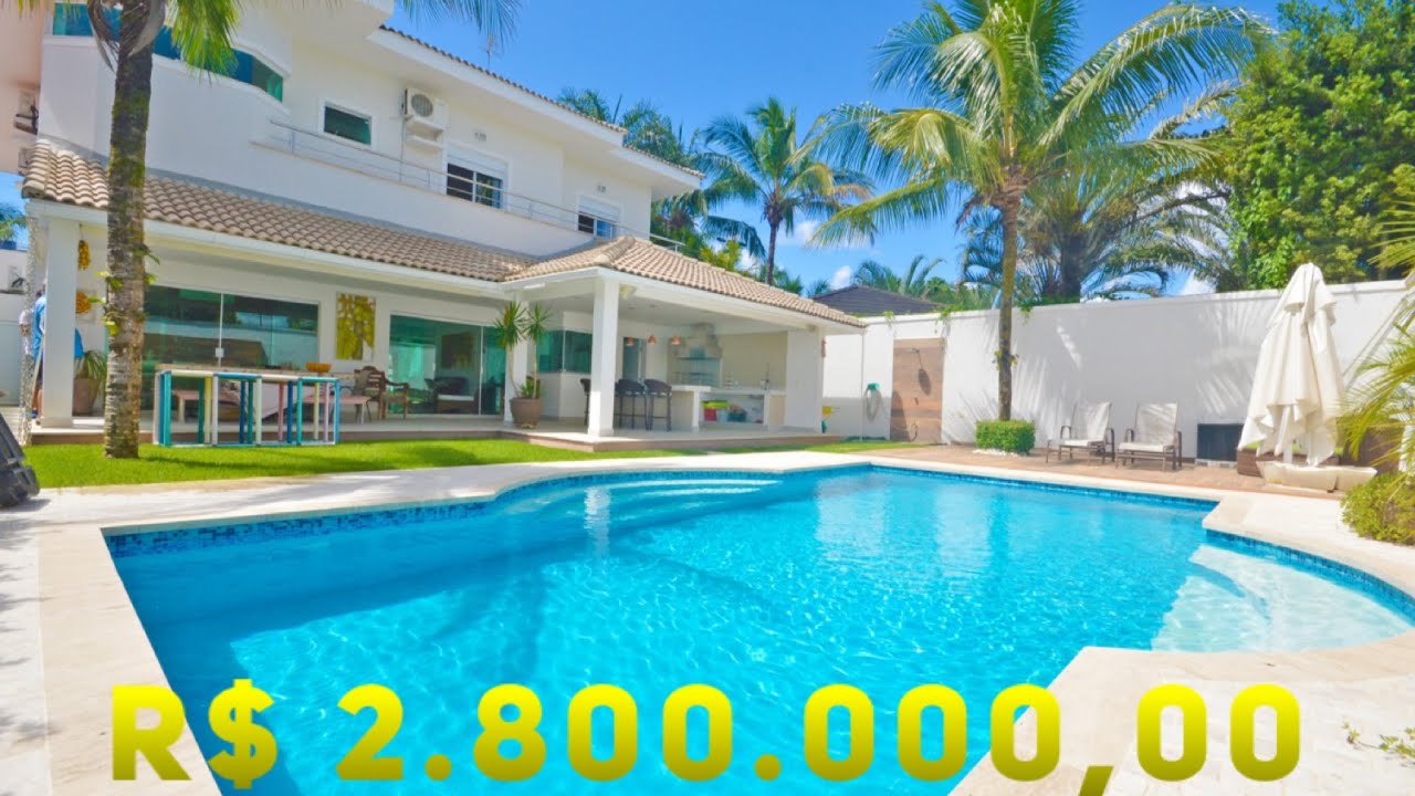 CASA ACONCHEGANTE &Agrave; VENDA NO JARDIM ACAPULCO EM GUARUJ&Aacute; COM 5 SU&Iacute;TES POR R$ 2.800.000,00