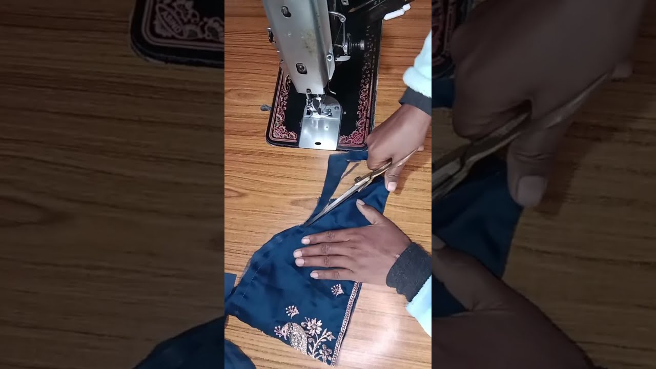 Gayatri Chauhan is live! #blouse design ki stitching 🪡👈🥰 #zero se sikhe