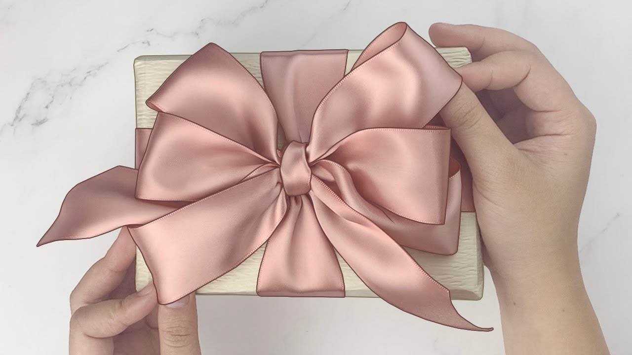 Gift Wrapping | 禮物包裝教學 + 禮物盒蝴蝶結打法-三層蝴蝶結（Step By Step）