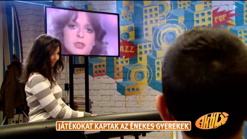 Megajándékozták Az ének iskolájának tanulóit - tv2.hu/aktiv