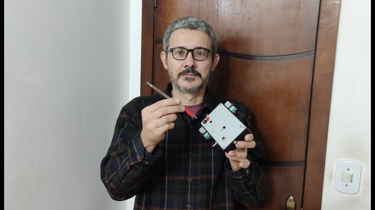 Transmissor FM controlado a Cristal