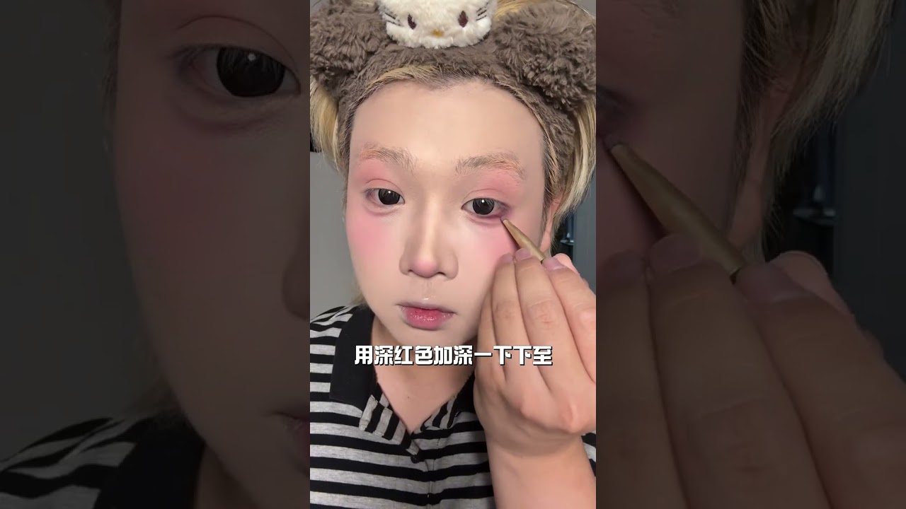 Unboxing the Reality of Immersive Makeup Hype