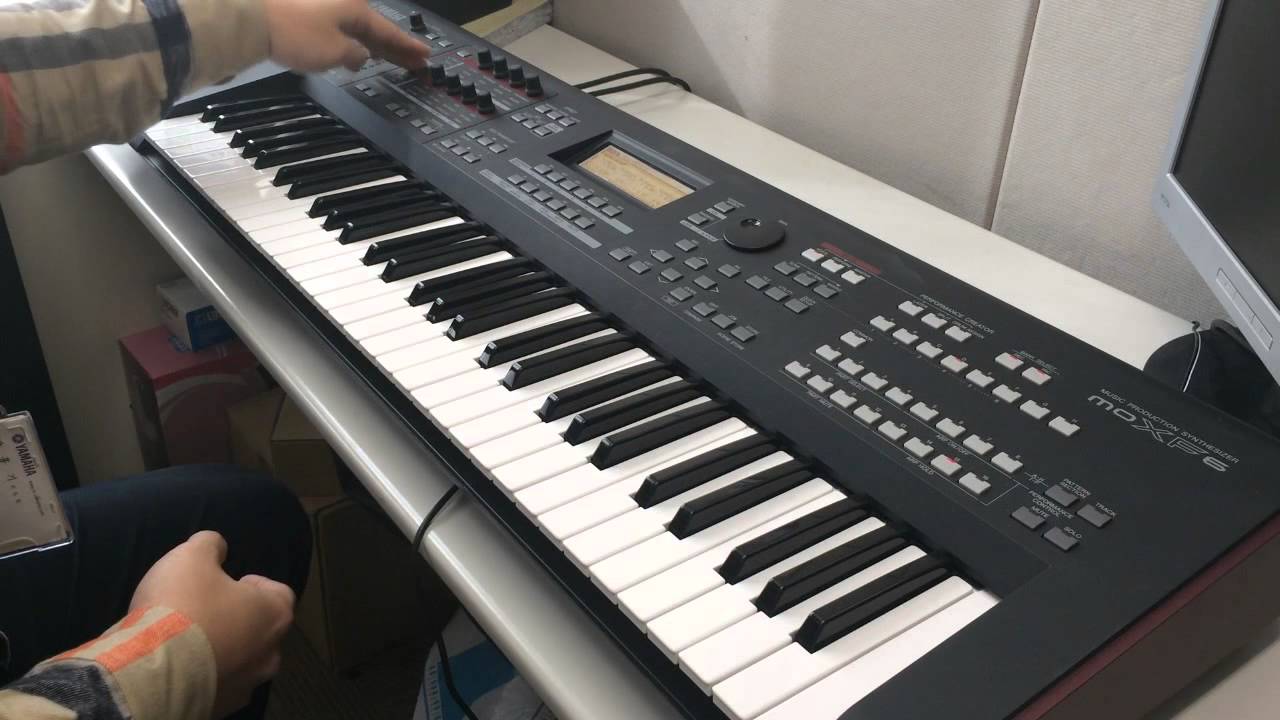 [WTFun]4-MOXF-How to play guitar with Yamaha synth