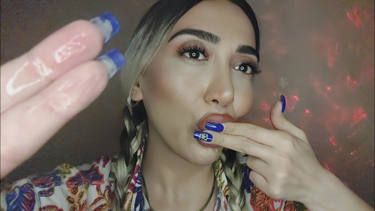 ASMR | Gum Chewing,Spit Painting 💦😋