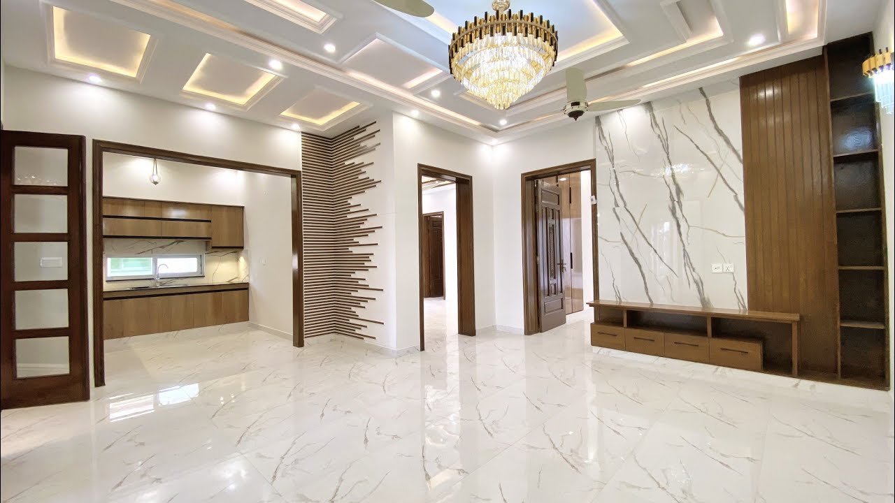10 Marla 35' × 65' Designer House 🏘️ with 5 bedroom for sale in bahria town Lahore