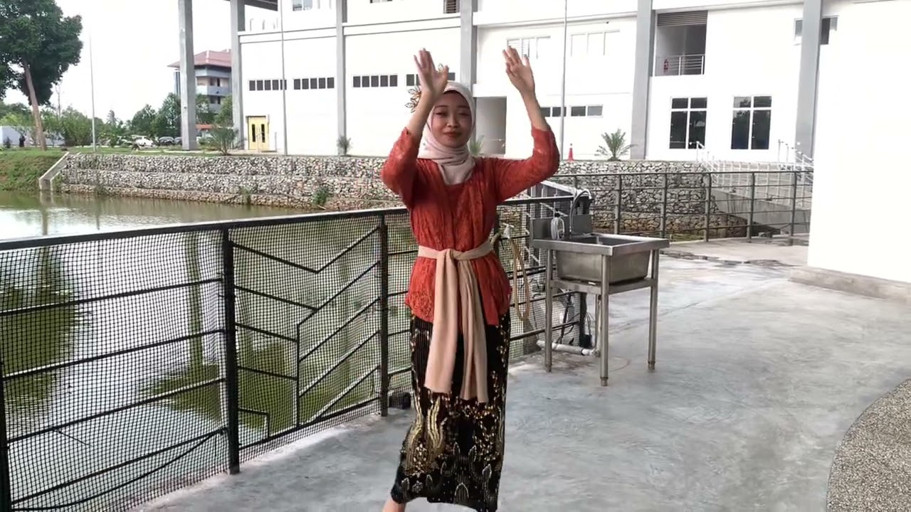 TUGASAN INDIVIDU 2 (TARIAN TRADISIONAL)