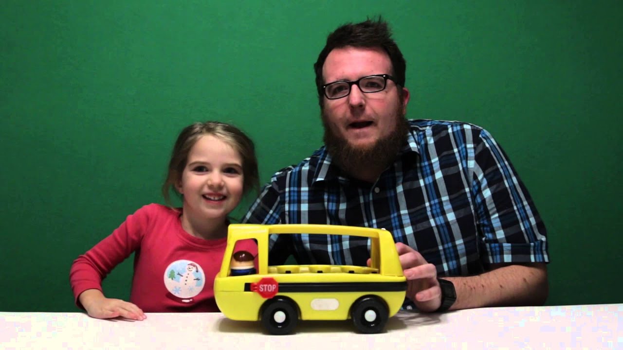 Wheels On The Bus Outtakes with My Funny Four Year Old #BooneBuilds