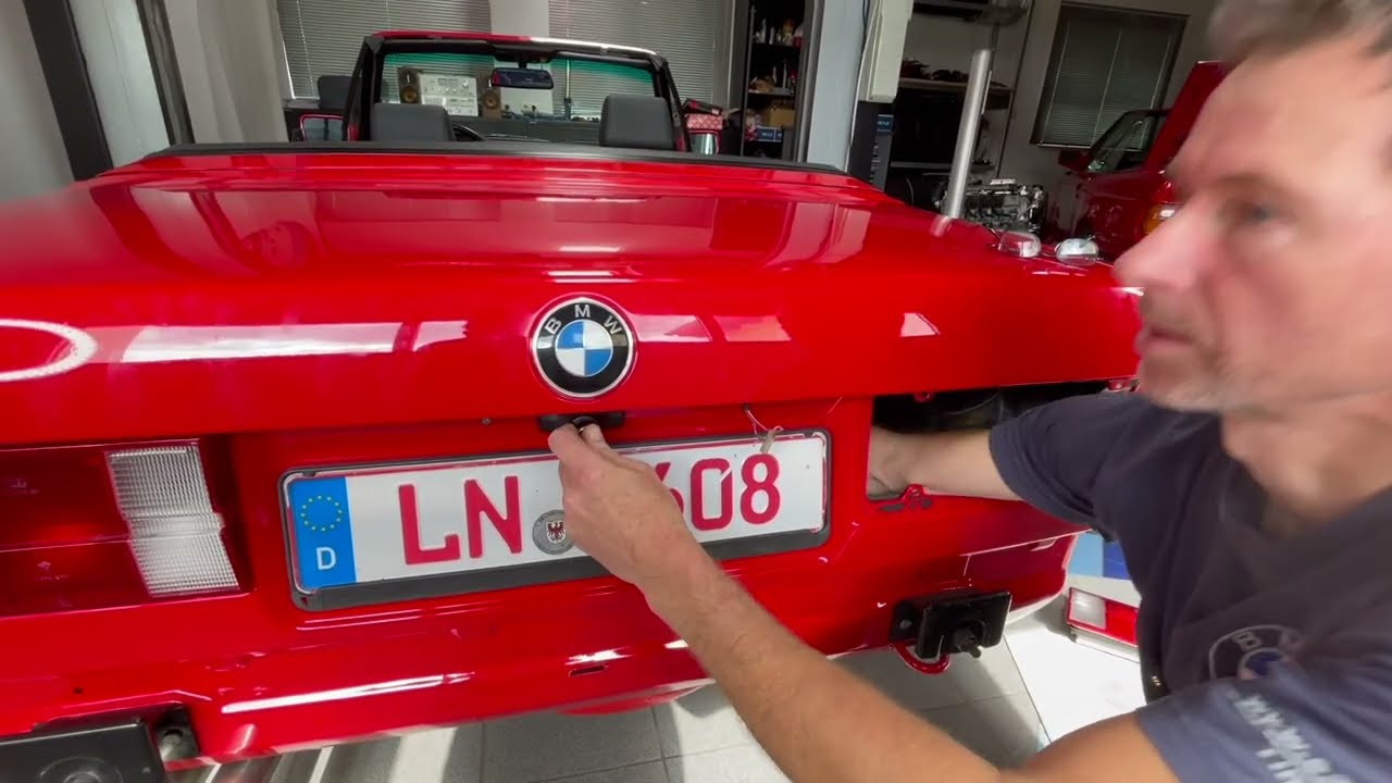 Ich versuche den E30 Kofferraum zerstörungsfrei zu öffnen - BMW M3 Cabrio