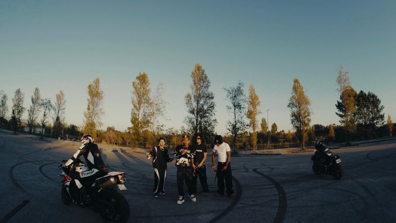 IzzY - Blitz (Ft @Vynku  @ORIG3750 & @delciomonteiro05) prod. @prodzovo