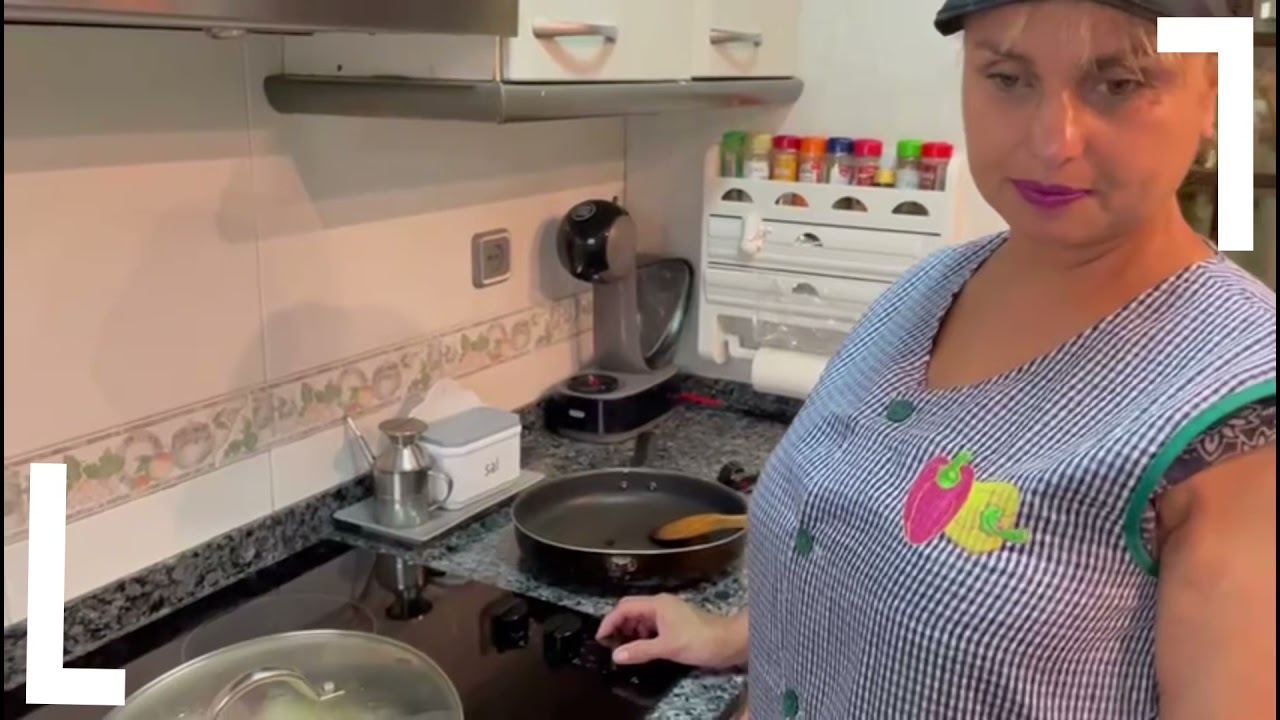 TORTILLA DE PATATAS- COCINANDO A CIEGAS CON ADRIANA (DISCAPACITADA VISUAL)