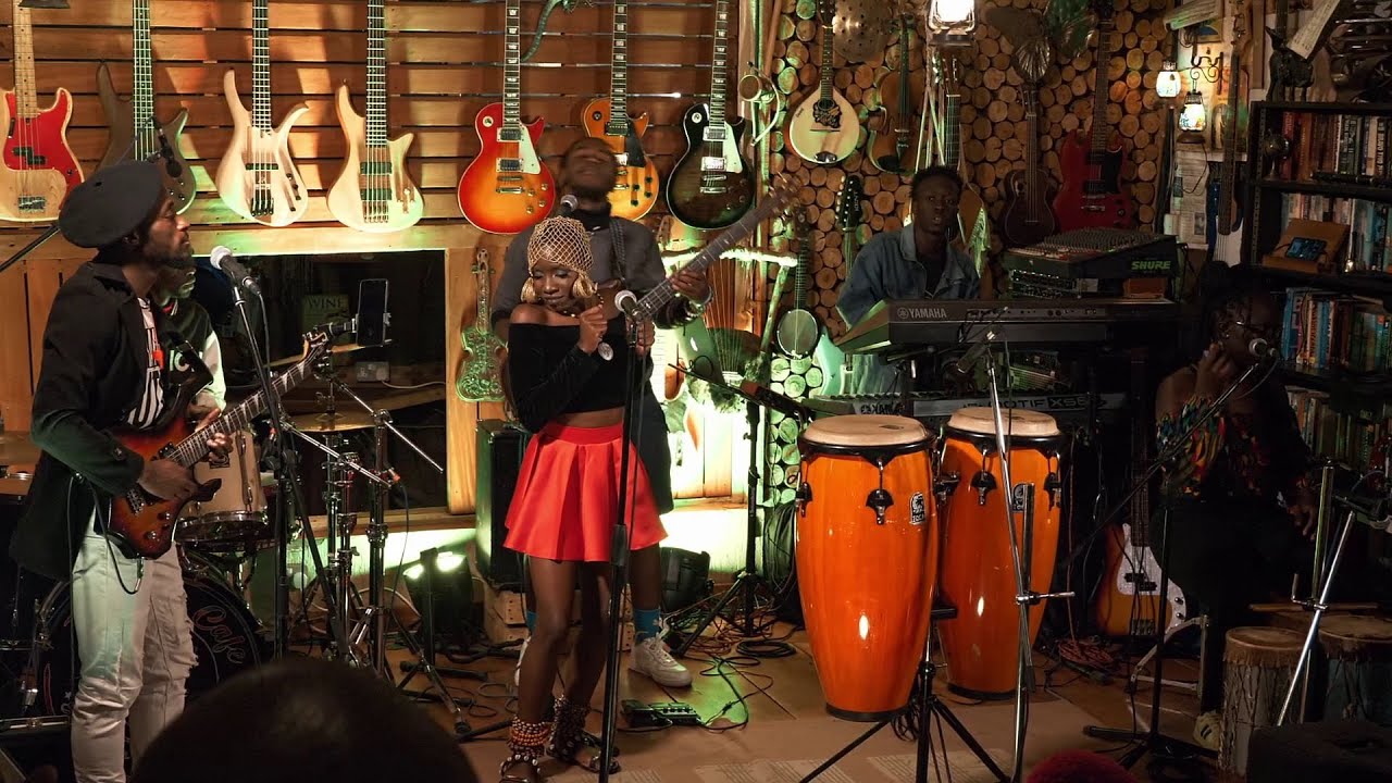 KOKO KOSESO Live at the Geco Cafe Pt 1