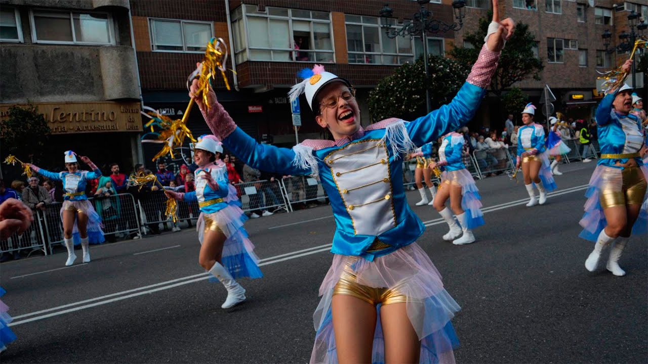 Resumen del desfile de Entroido de Vigo 2023 al completo - Metropolitano