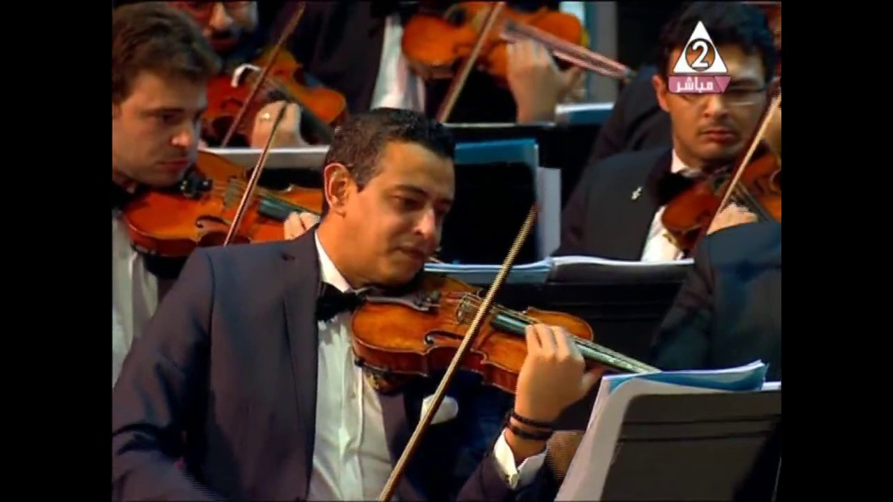 المايسترو الكبير هاني فرحات مع موسيقي 