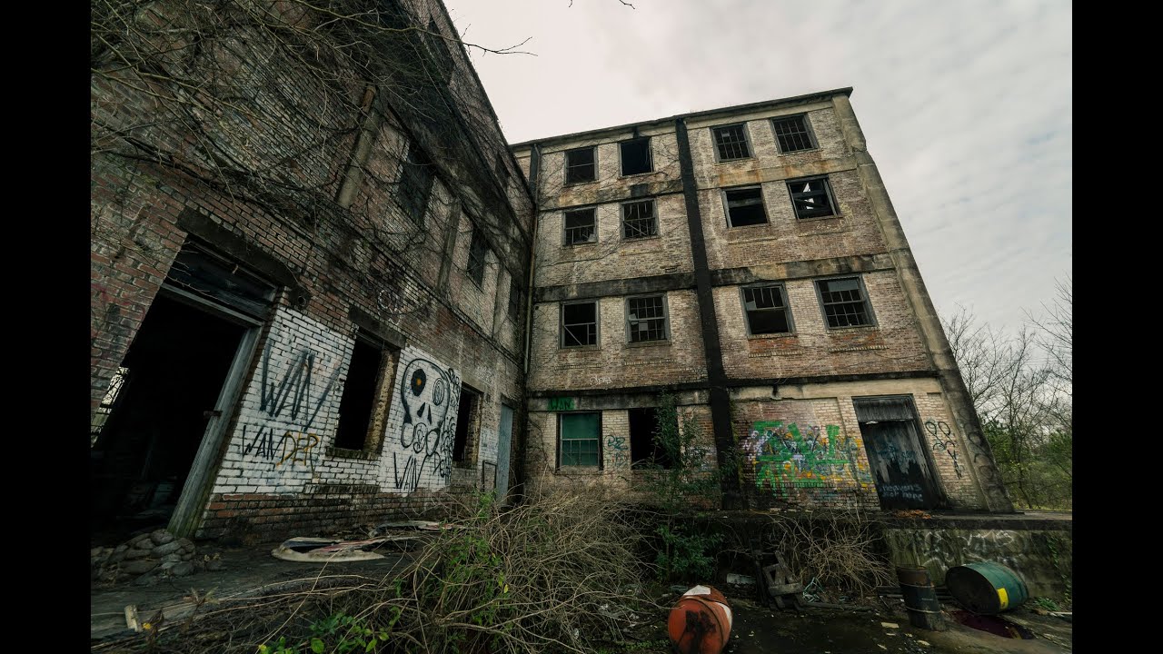 Abandoned Lube Factory Exploration 💦 (Mini-Explore)
