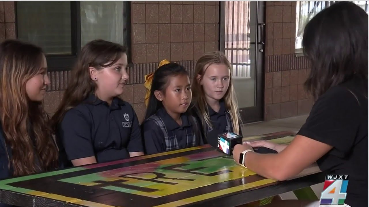 Students at Jacksonville Catholic School witness historic papal moment