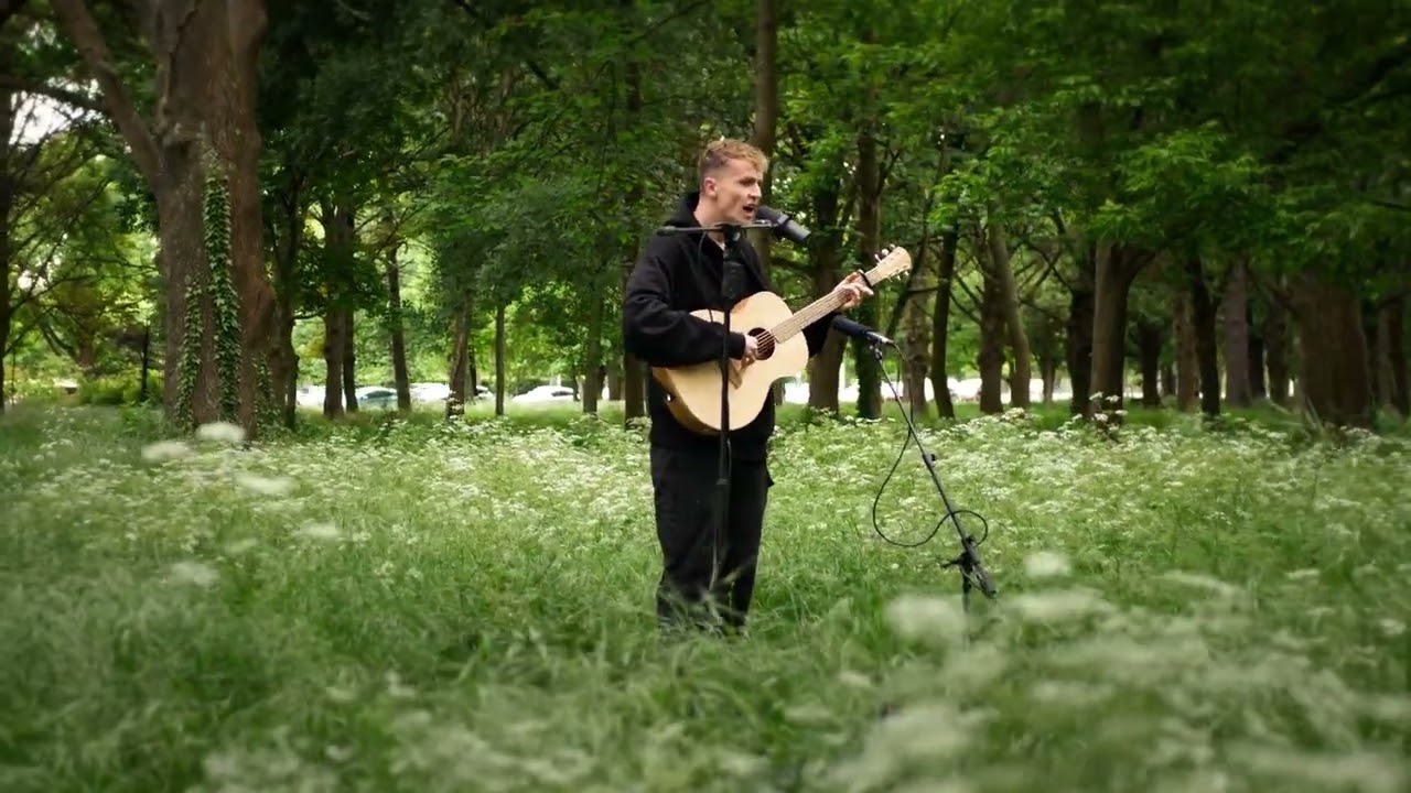 Chris Bates – Suitcase (Live at Hagley Park)