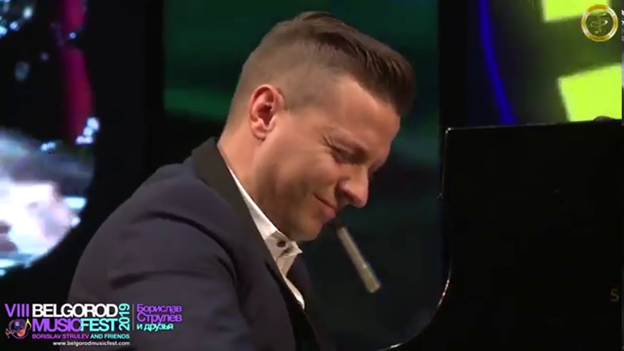 Matthew Lee in SPLISH SPLASH (Live at Belgorod Music Fest 2019 - Russia)