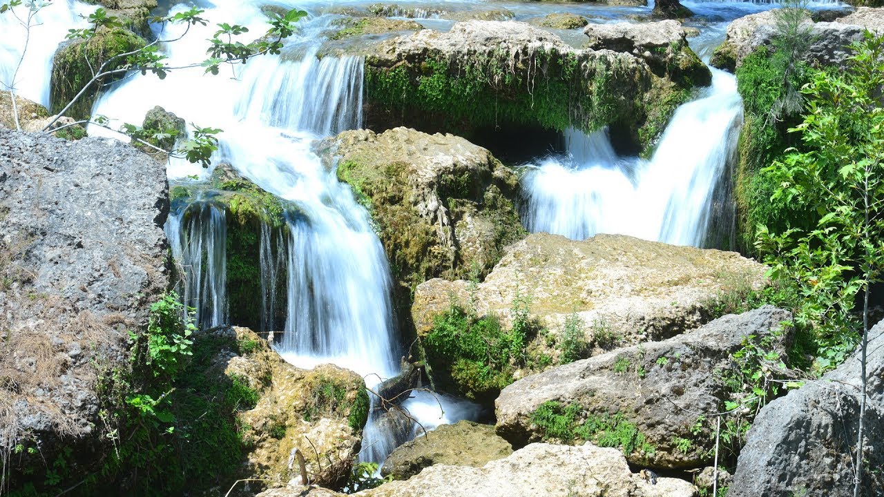 Tarsus Şelalesi ziyaretçi akınına uğruyor