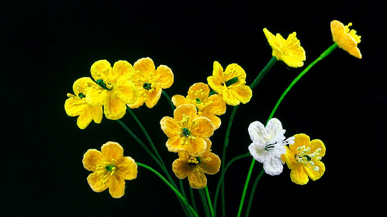 🌼 Flores Pequeñas a Crochet ✨ Tutorial Fácil y Perfecto para Ramos 💐 💝