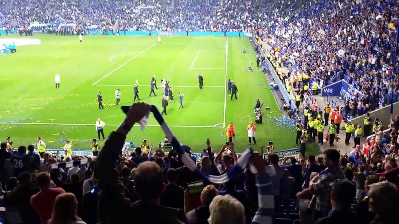 Leicester City singing - WE ARE THE CHAMPIONS!!!!
