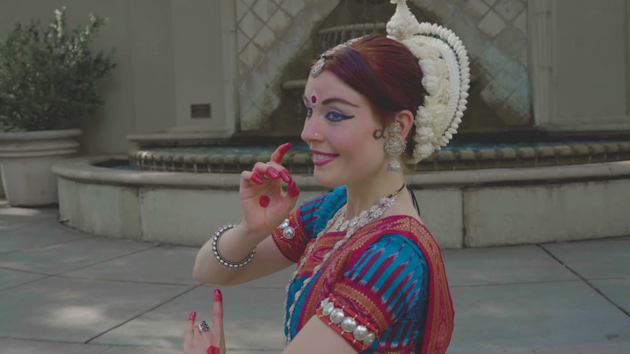 Aravi Pallavi by Halo Seronko