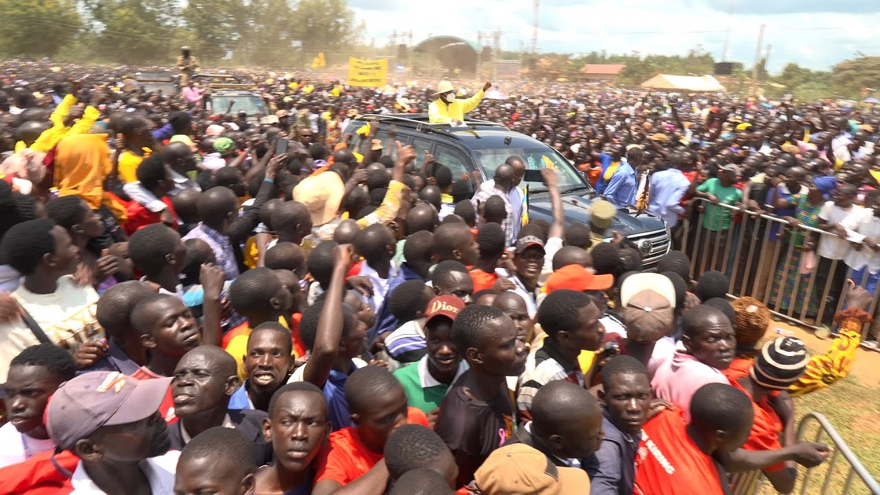 The Unbelievable Crowds Of Museveni | H.E Museveni Entered LANGO Region in Full Gear