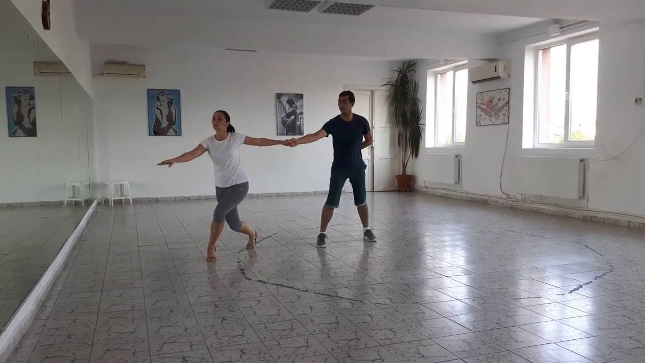 Dansul mirilor (Andre Rieu - Second Waltz) - coregrafie relizata de Scoala In Pasi de Dans