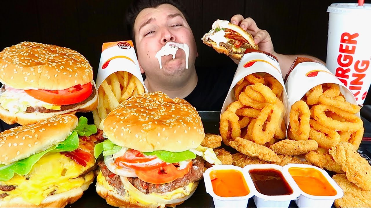Trying Burger King's New Impossible Burger • MUKBANG