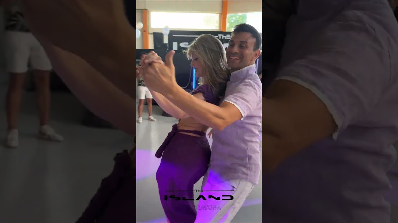 DANCERS: Gregory Campillo & Sara López  🎼 Negro mate 🎙️@DaniJ