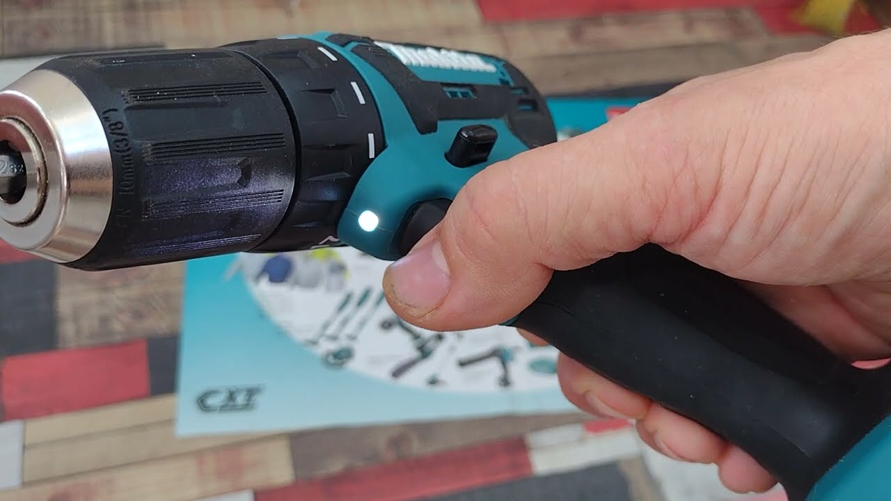 Шуруповерт Makita DF333D краткий обзор, интересная функция патрона.