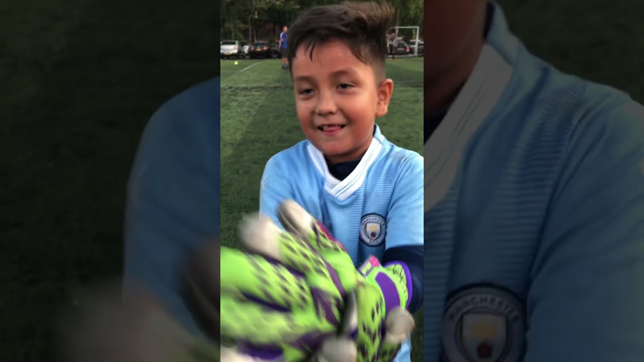 Penales 2🧤 #goalkeeper #porterosmx #porteros #viralvideo #humor #penales #viralshorts #atajadas