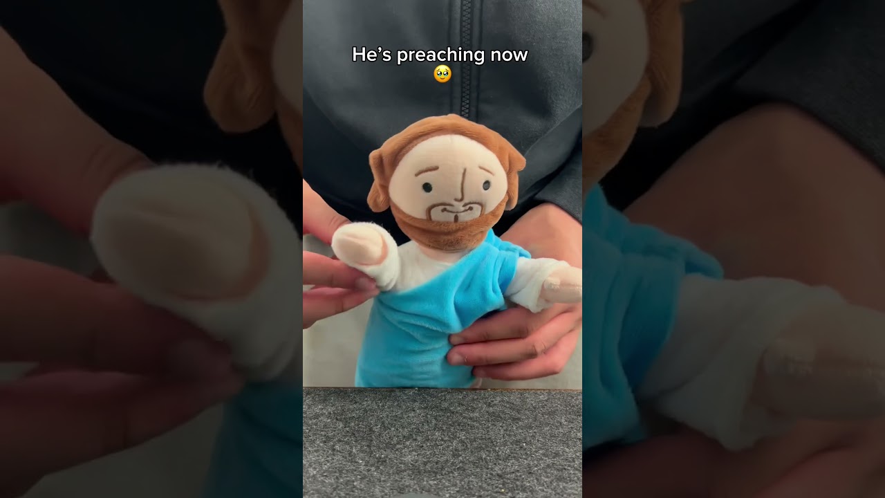 Jesus build a church ⛪️😊 #jesus #plushies #minecraft #church