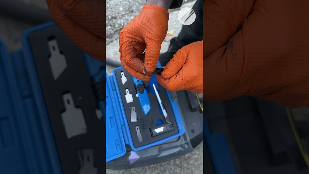 Customer's Window Got Smashed, Watch How Fast We Cleaned It #workshop