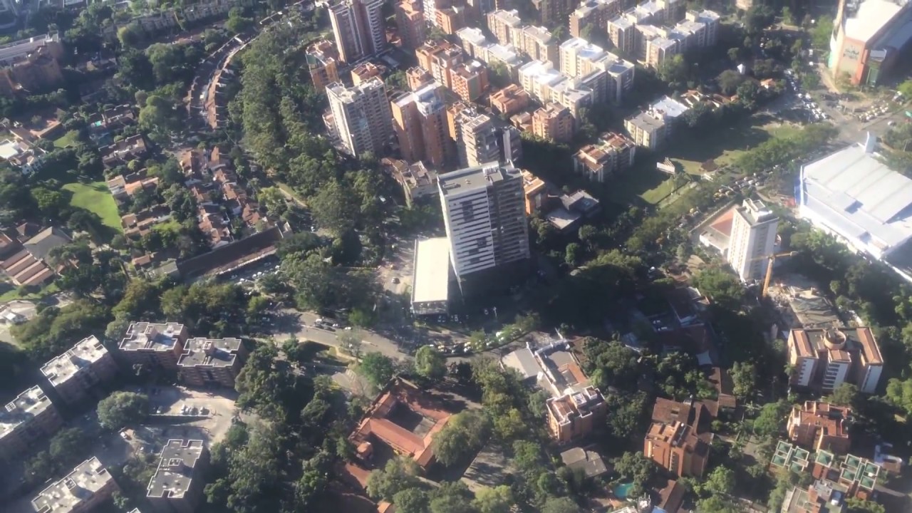 ATERRIZANDO EN MEDELLÍN, AEROPUERTO OLAYA HERRERA 🛬  D38-DORNIER 328, ADA.