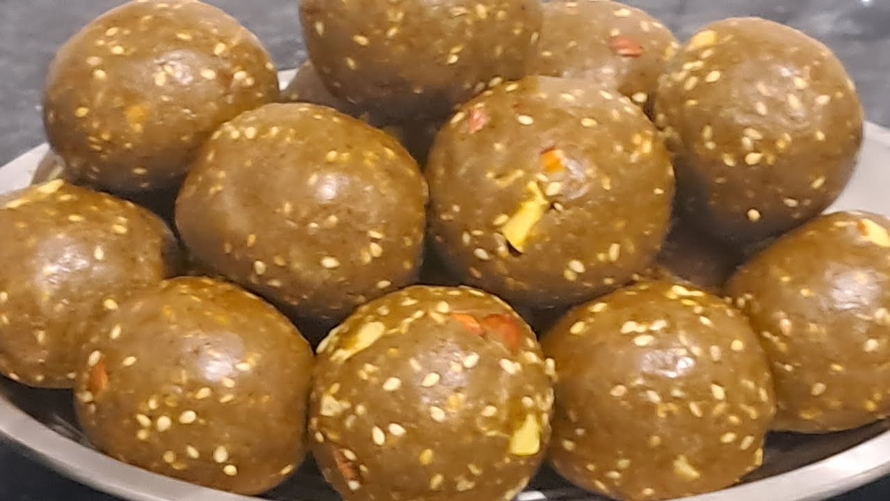 Winter Special Green Moong ke Laddo Recipe | साबुत हरी मूंग के हेल्दी व टेस्टी लडू |Pasi Paruppu |..