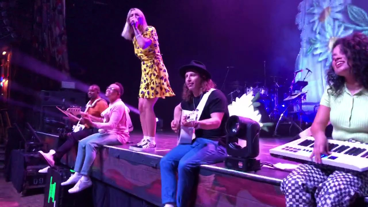 Julia Michaels - Anxiety | LIVE March 2019 (Orlando, FL)