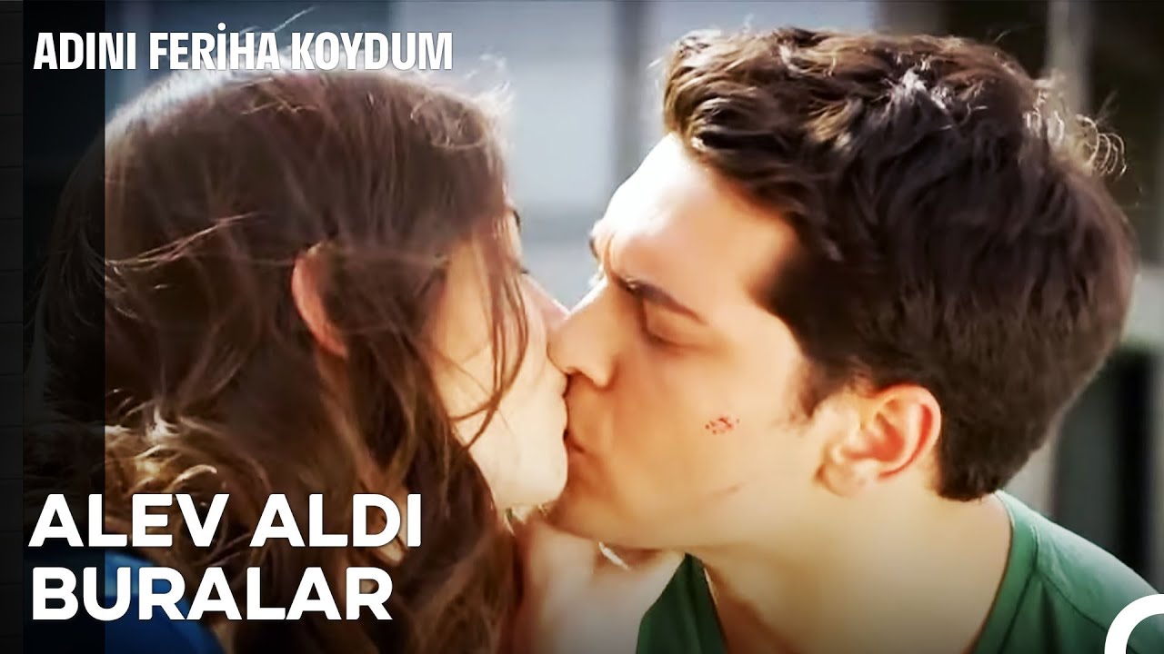 Toplanın Emir ve Feriha Öpüşüyor! 💖 - Adını Feriha Koydum 18. Bölüm