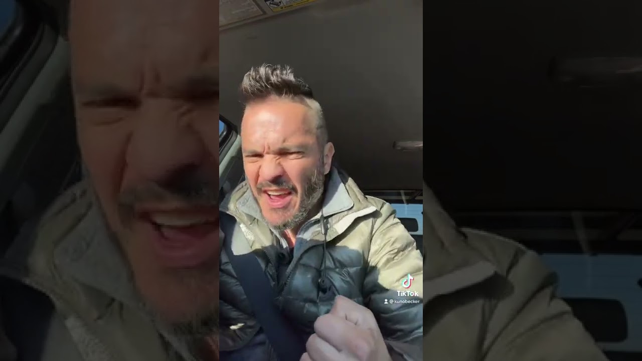 Kuno Becker bailando. I will survive. Esta loco!!